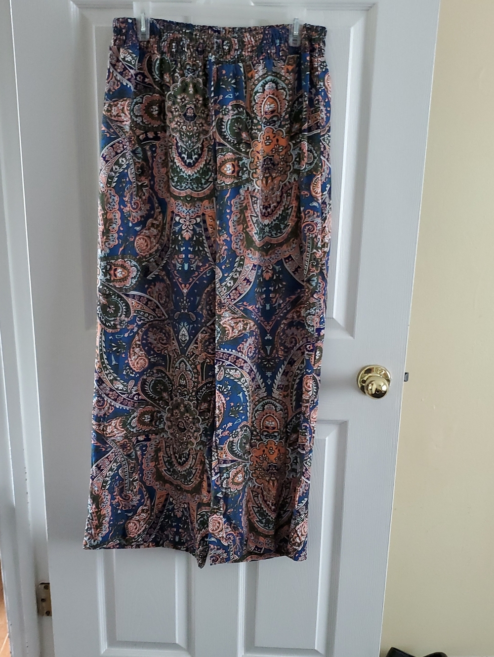 SHEIN Blue Paisley Print Wide Leg Pants with Coral & Green Accents